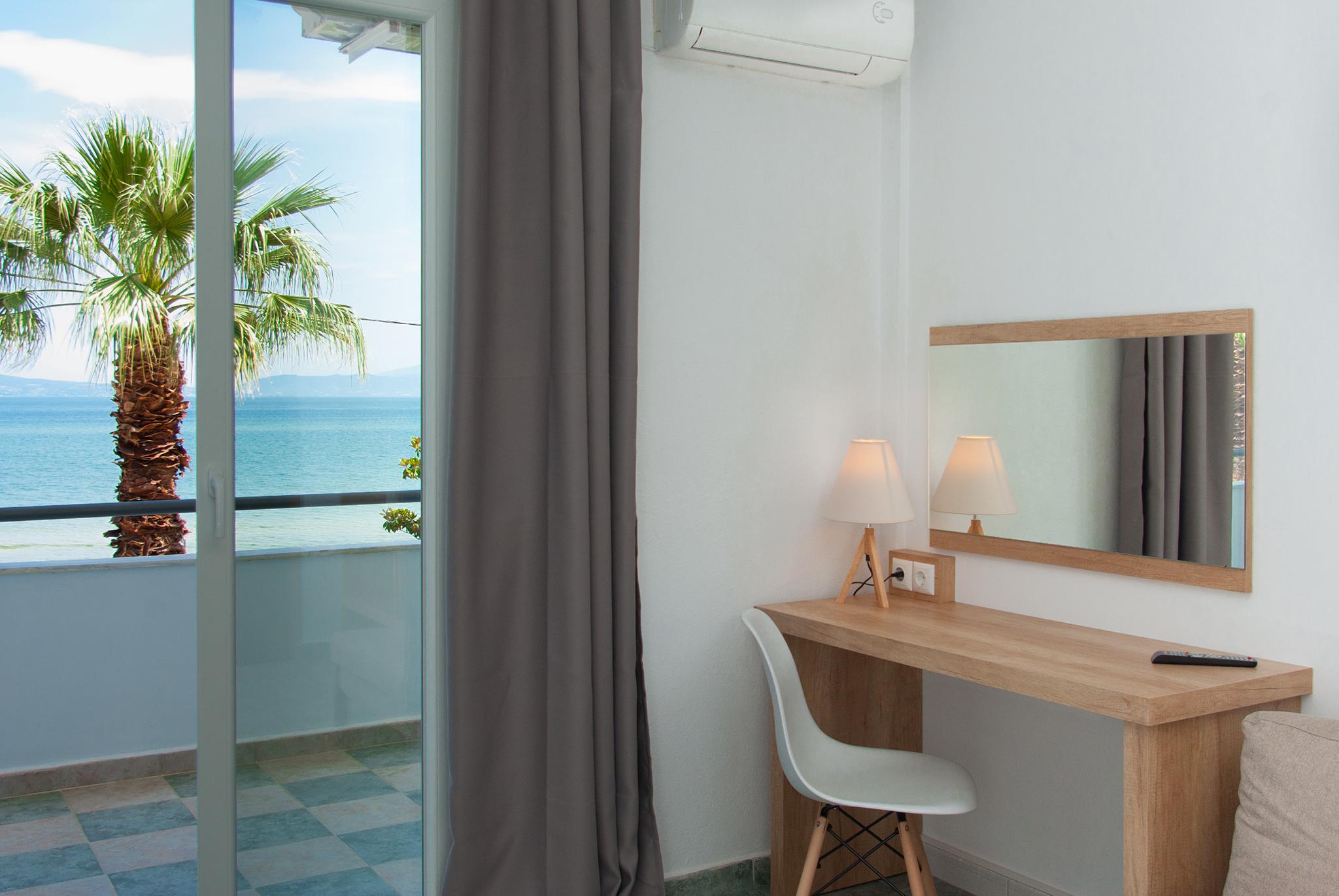 Calma Beach Hotel スタブロス エクステリア 写真