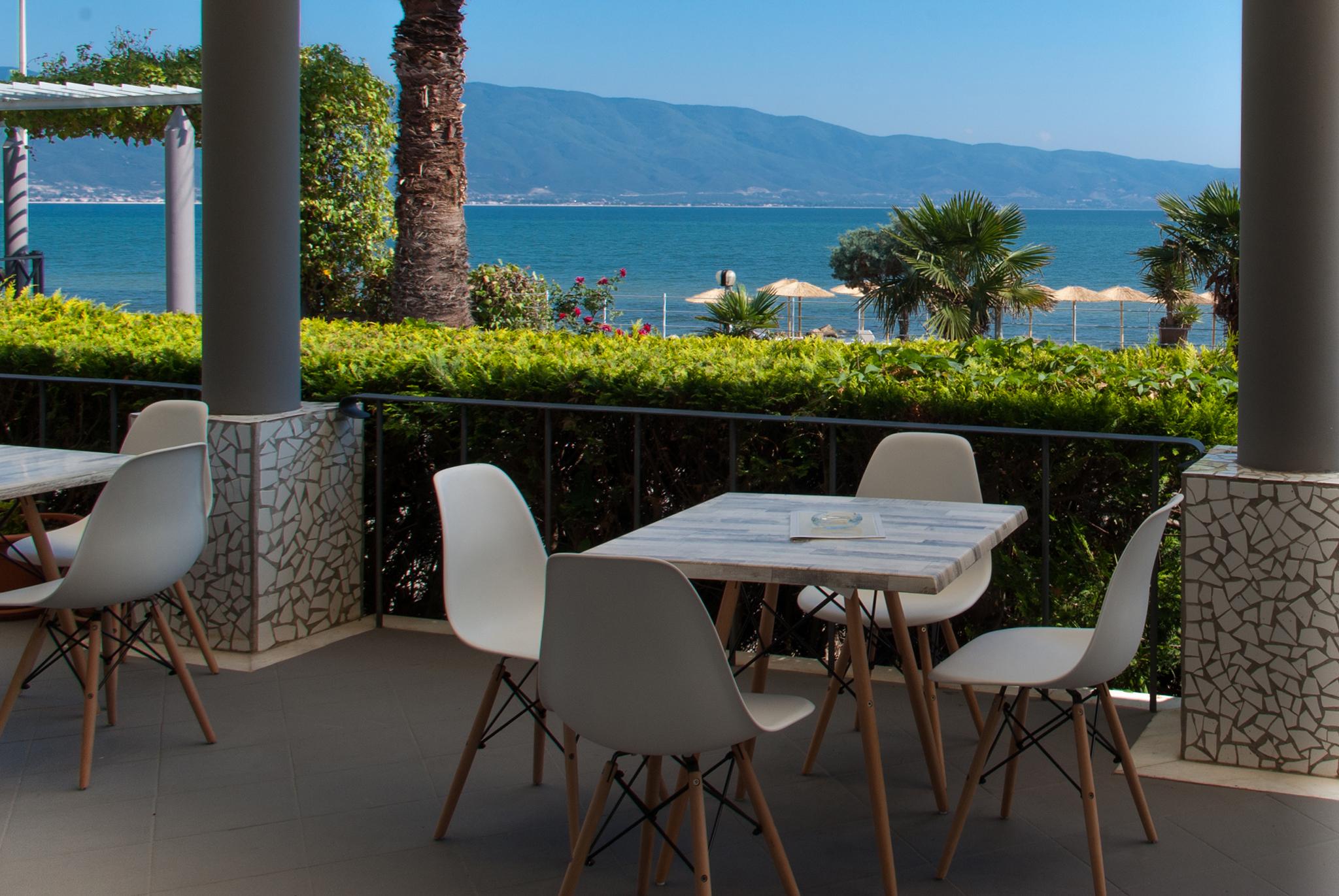 Calma Beach Hotel スタブロス エクステリア 写真