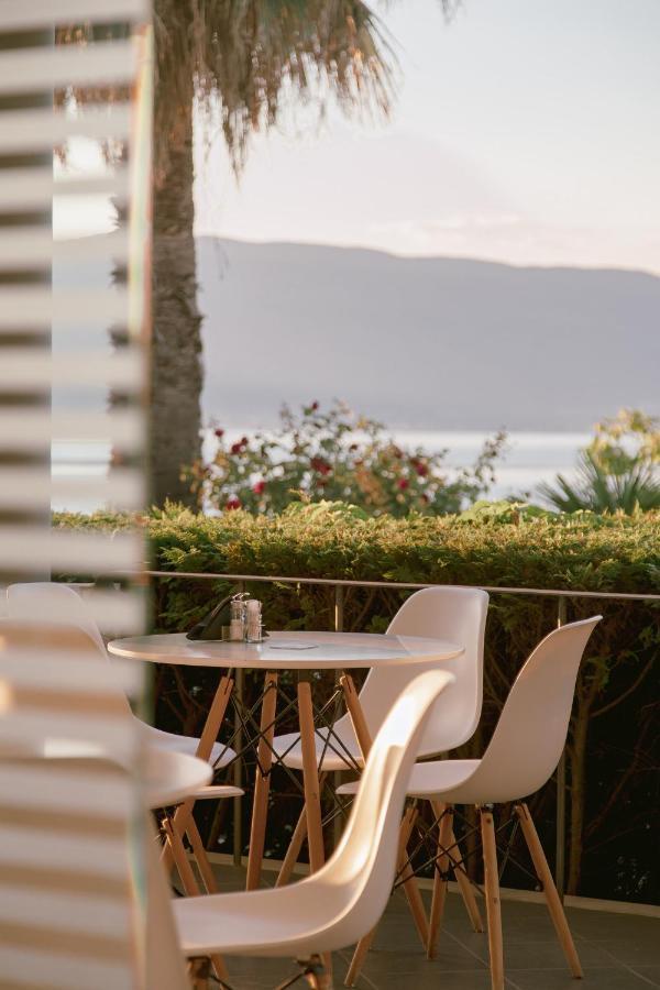 Calma Beach Hotel スタブロス エクステリア 写真