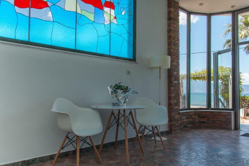 Calma Beach Hotel スタブロス エクステリア 写真