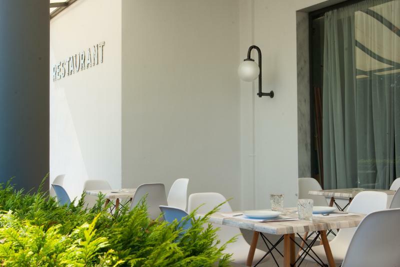 Calma Beach Hotel スタブロス エクステリア 写真